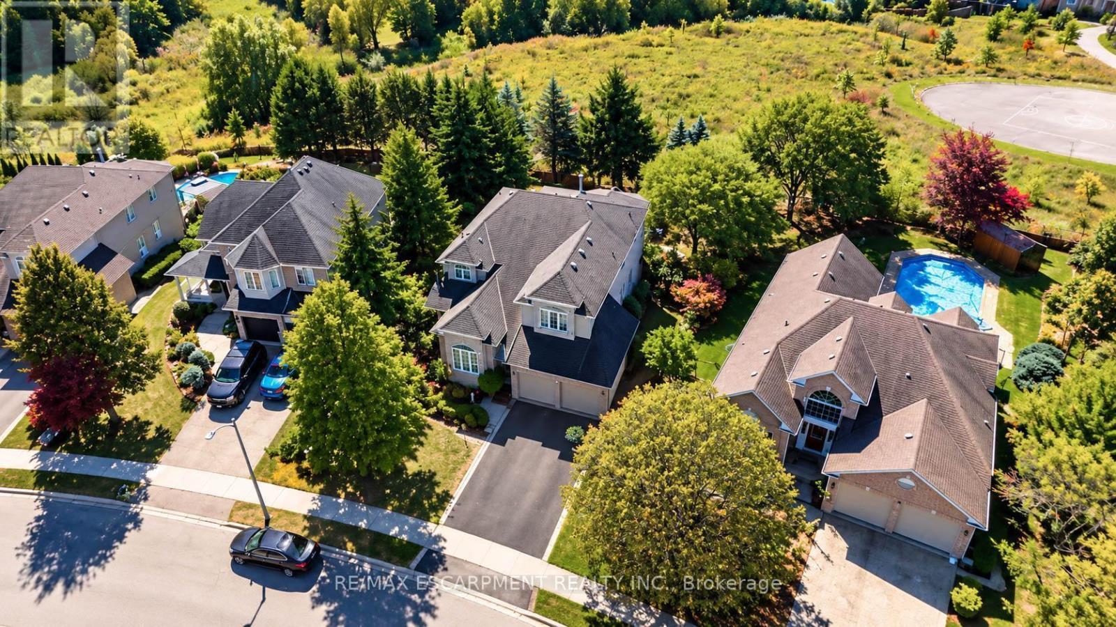 74 Davidson Boulevard, Hamilton, ON