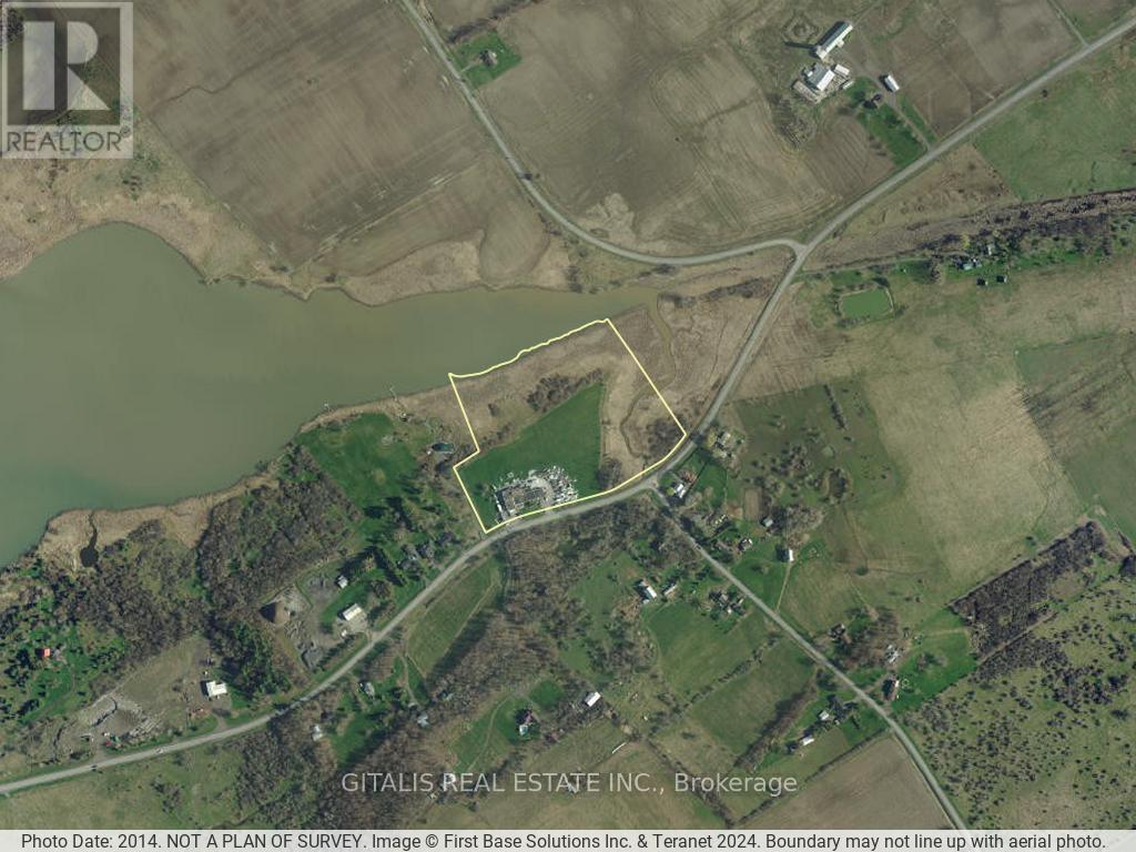 1570 No. 96 Road, Frontenac Islands, ON