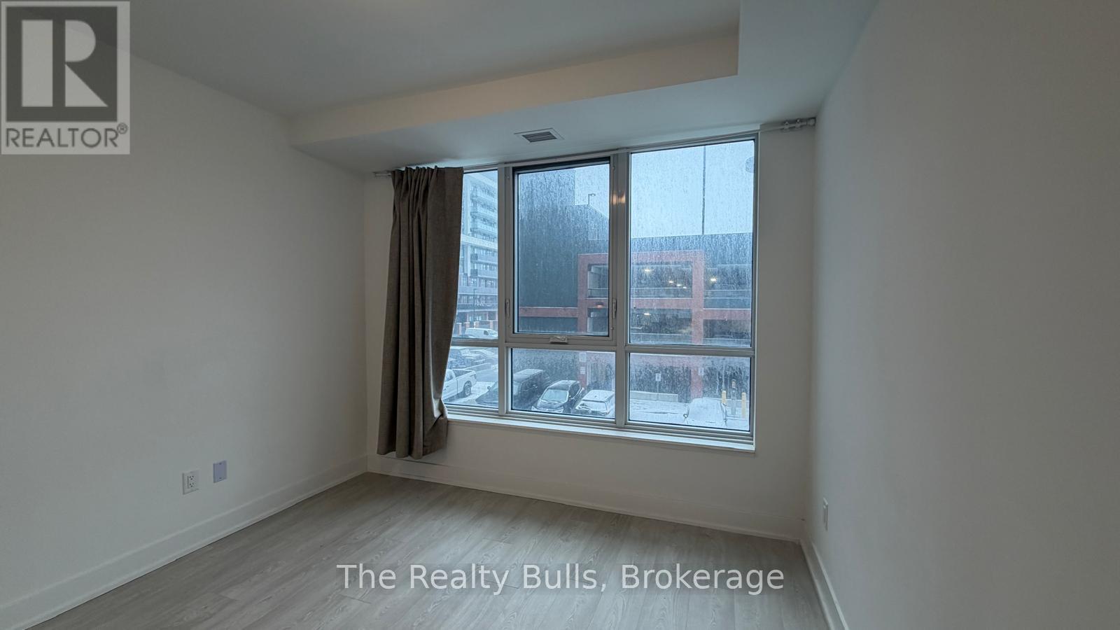 235 - 2545 Simcoe Street, Oshawa, ON