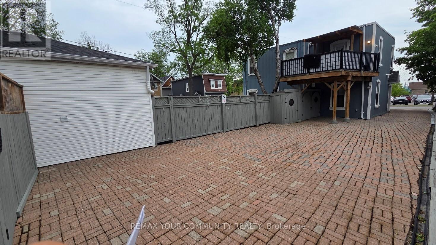 10 Centre Street, Markham, ON