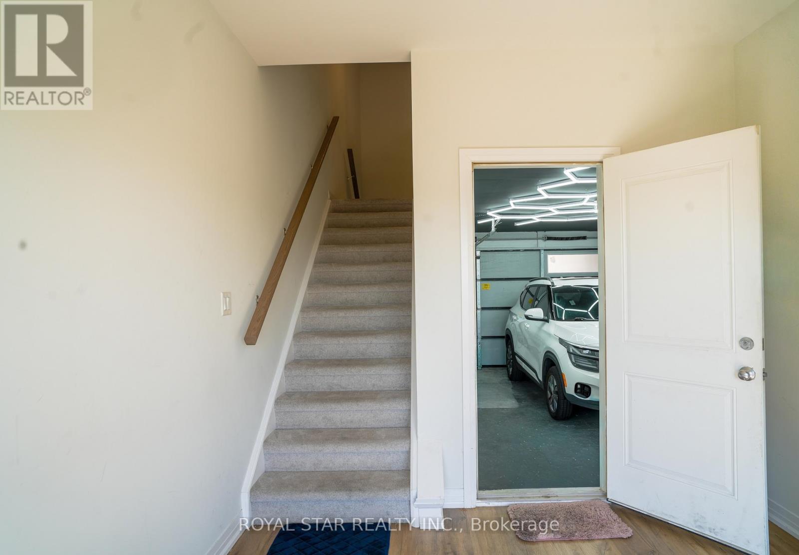 92 - 155 Equestrian Way, Cambridge, ON