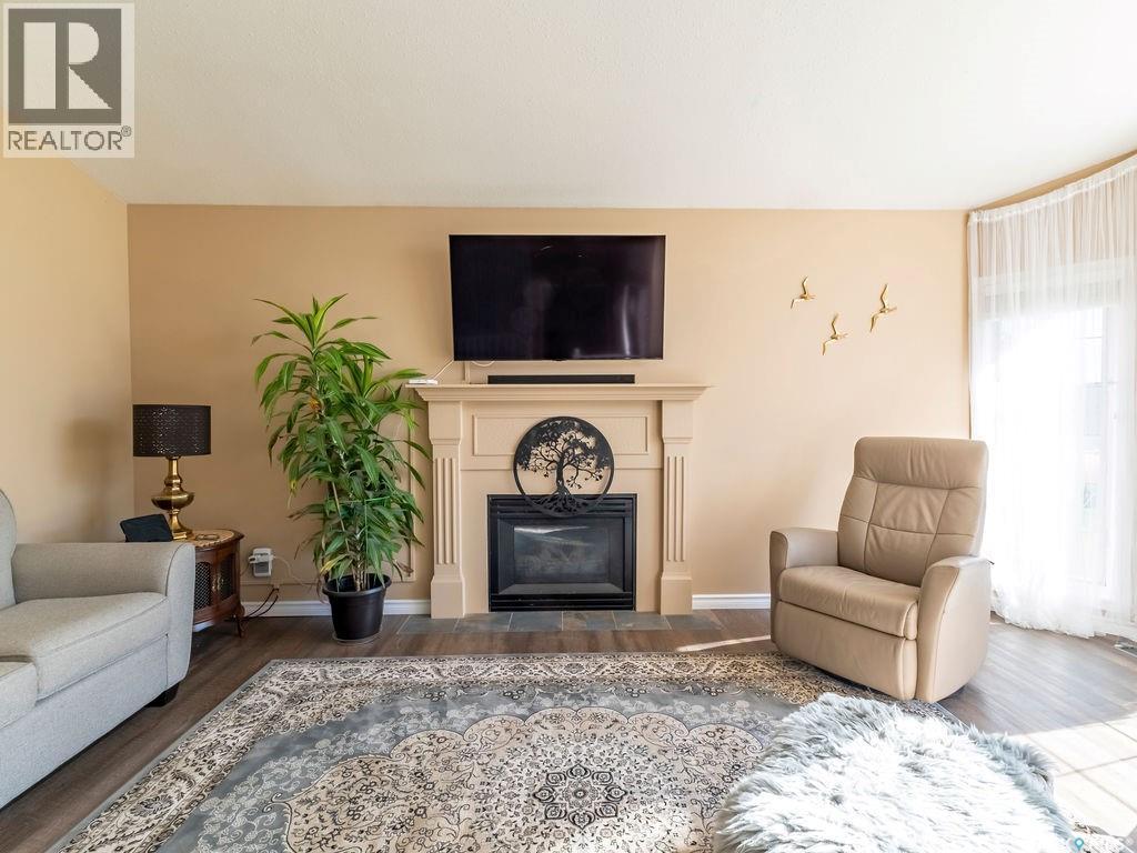 412 4Th Street E, Warman, SK