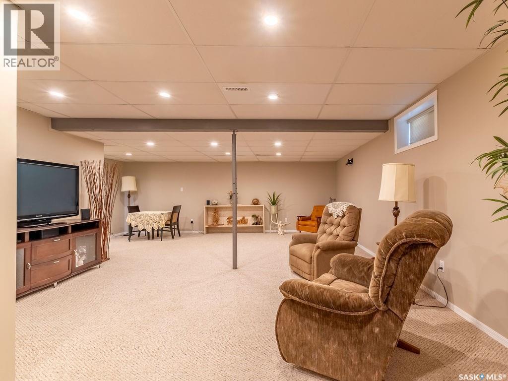 412 4Th Street E, Warman, SK