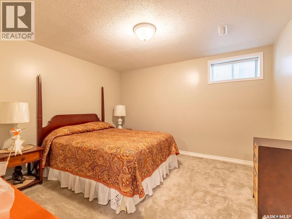 412 4Th Street E, Warman, SK