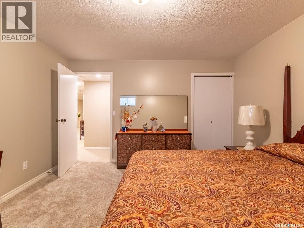 412 4Th Street E, Warman, SK