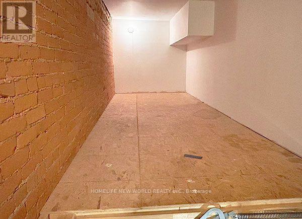 25 - 357 Hunter Street W, Hamilton, ON