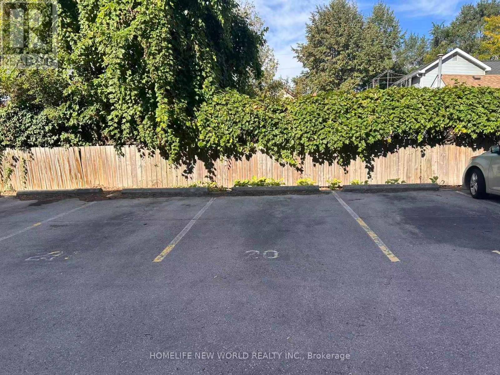 25 - 357 Hunter Street W, Hamilton, ON