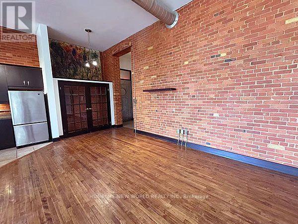 25 - 357 Hunter Street W, Hamilton, ON