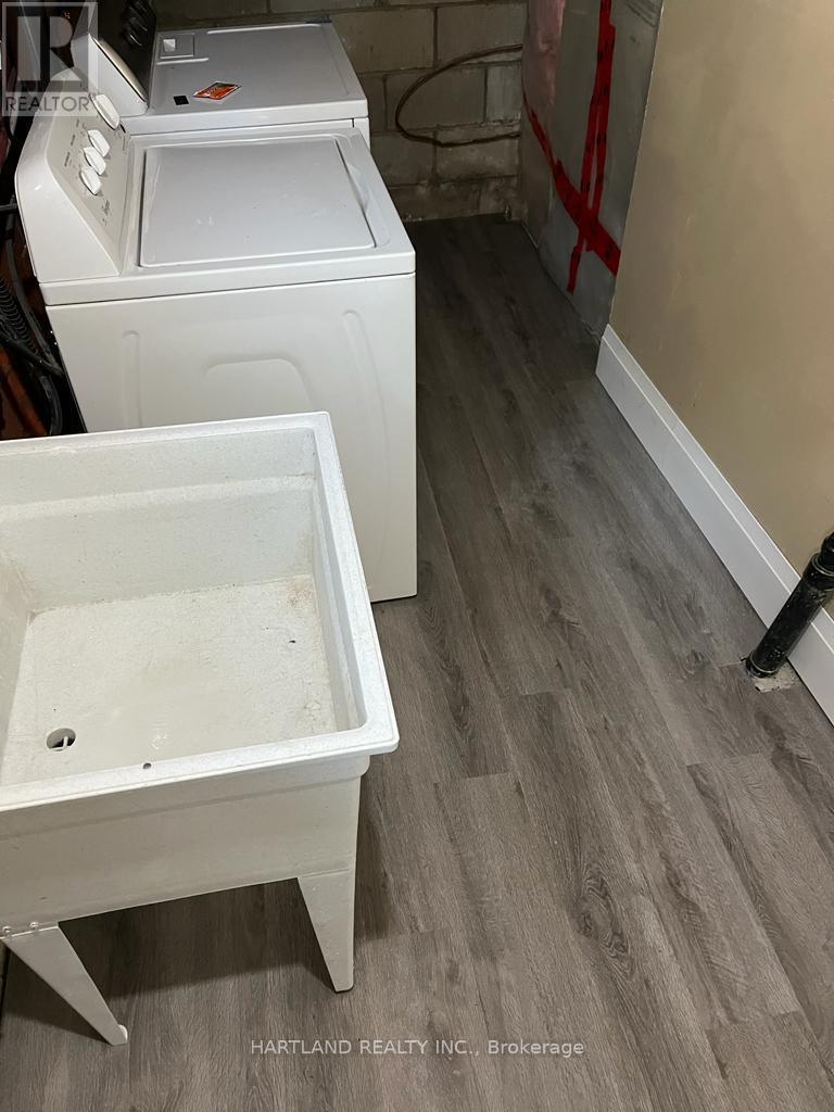 Laundry Room - 1841 Sandgate Crescent, Mississauga, ON