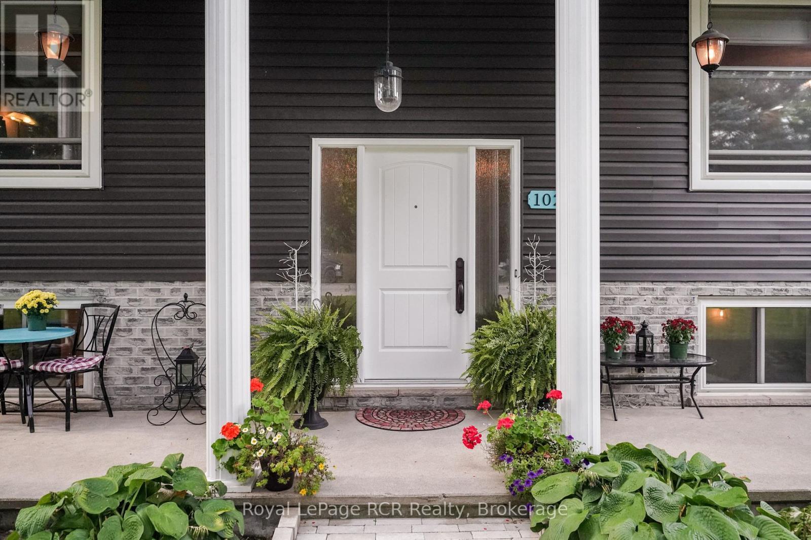 1029 Main Street, Howick, ON