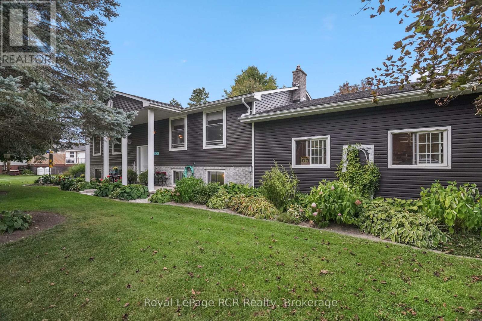 1029 Main Street, Howick, ON
