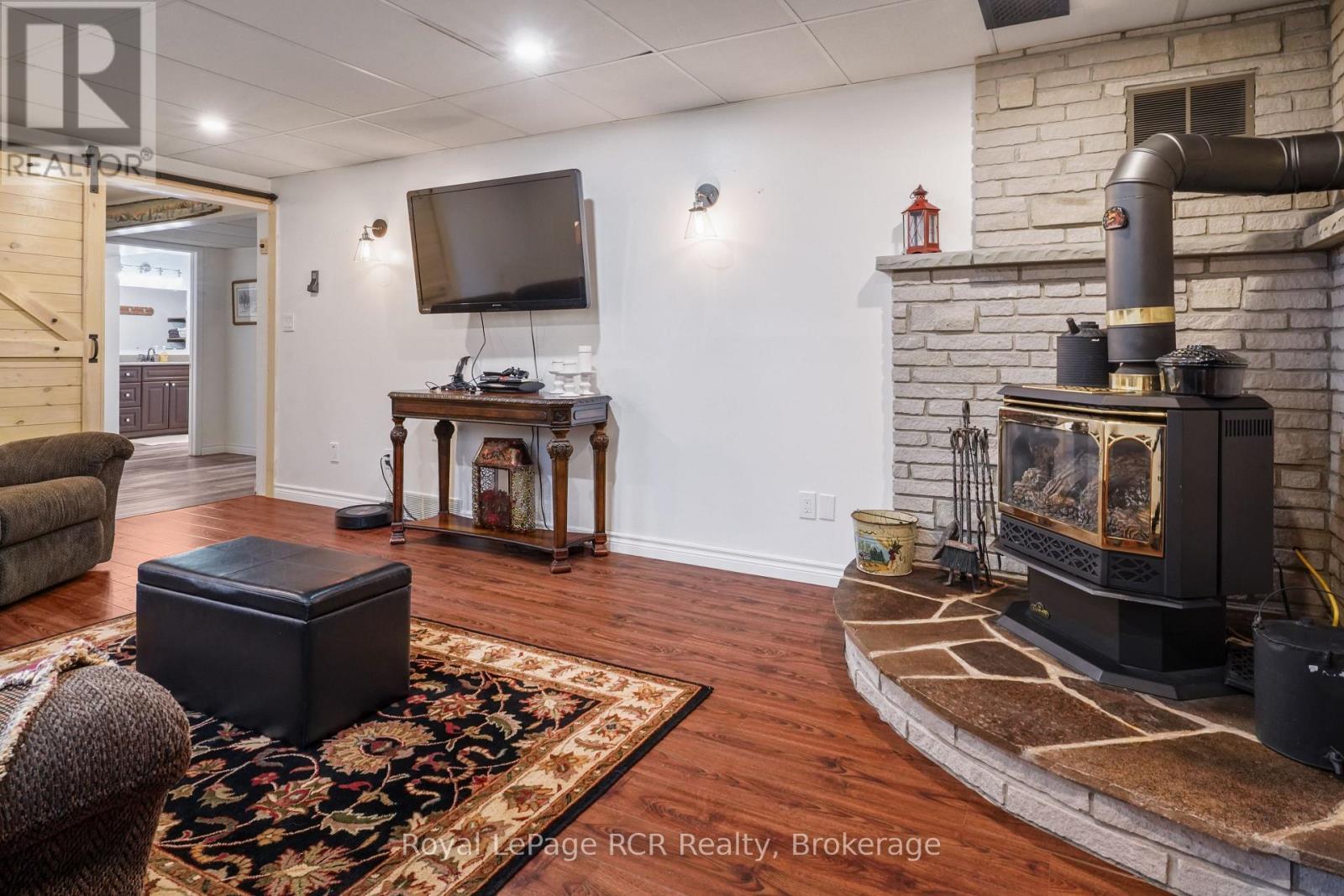 1029 Main Street, Howick, ON