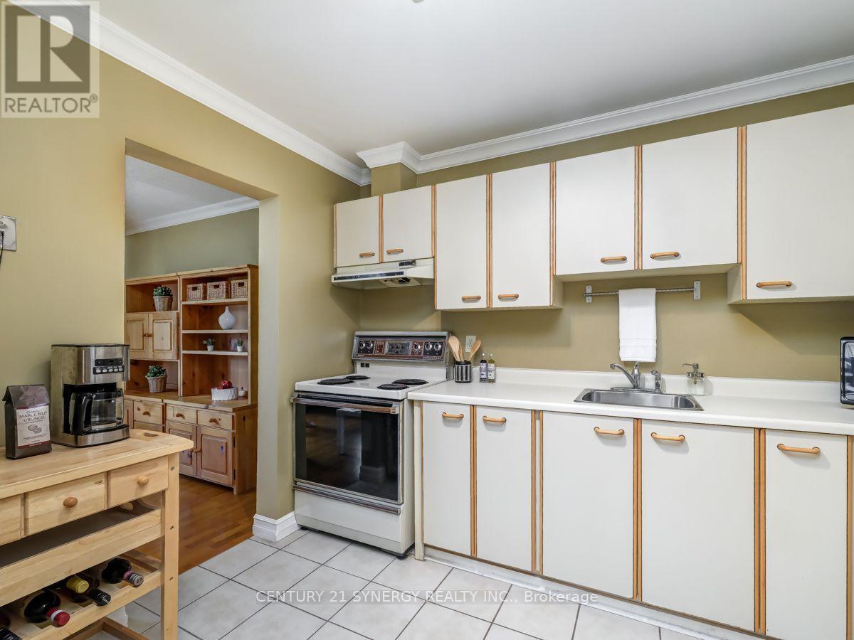H - 3066 Councillor'S Way, Ottawa, ON
