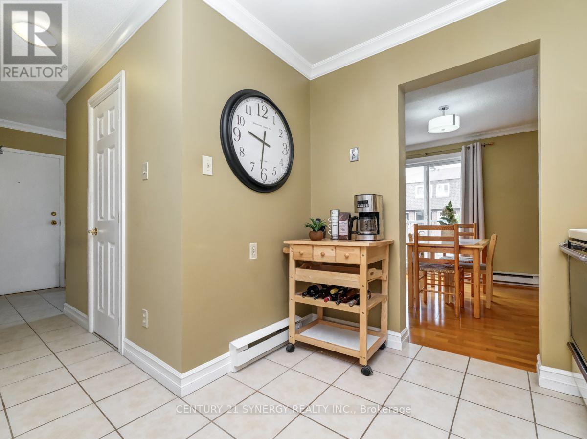 H - 3066 Councillor'S Way, Ottawa, ON