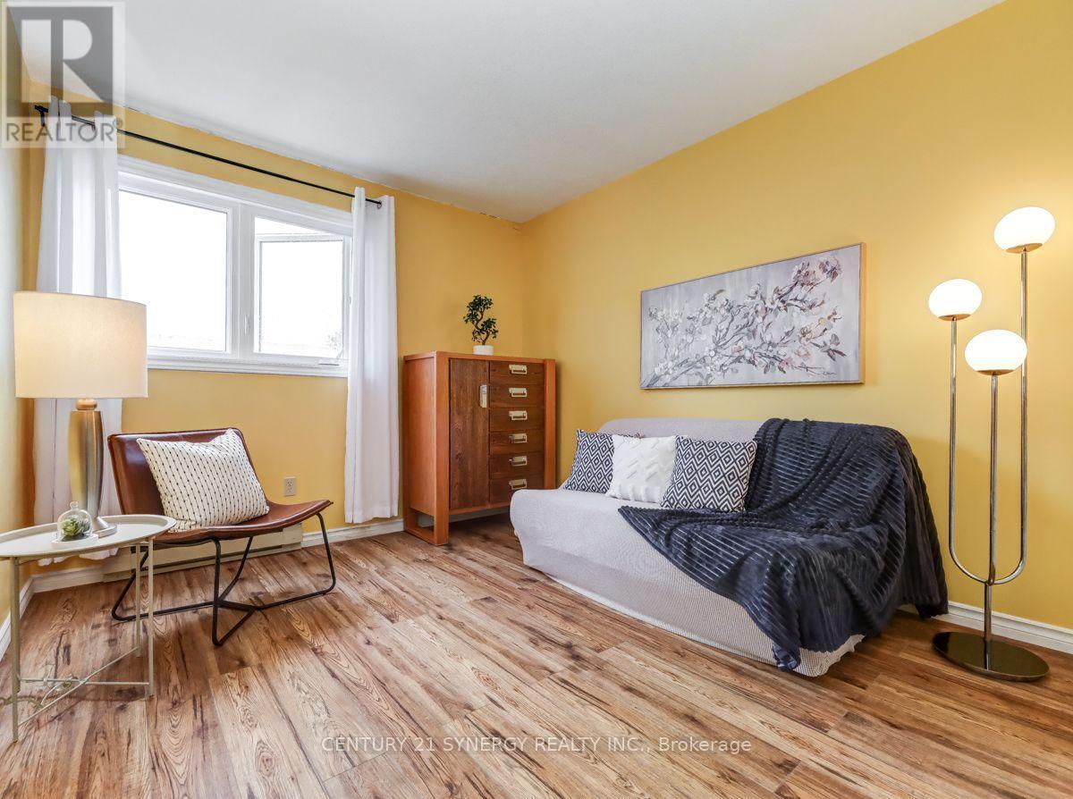 H - 3066 Councillor'S Way, Ottawa, ON