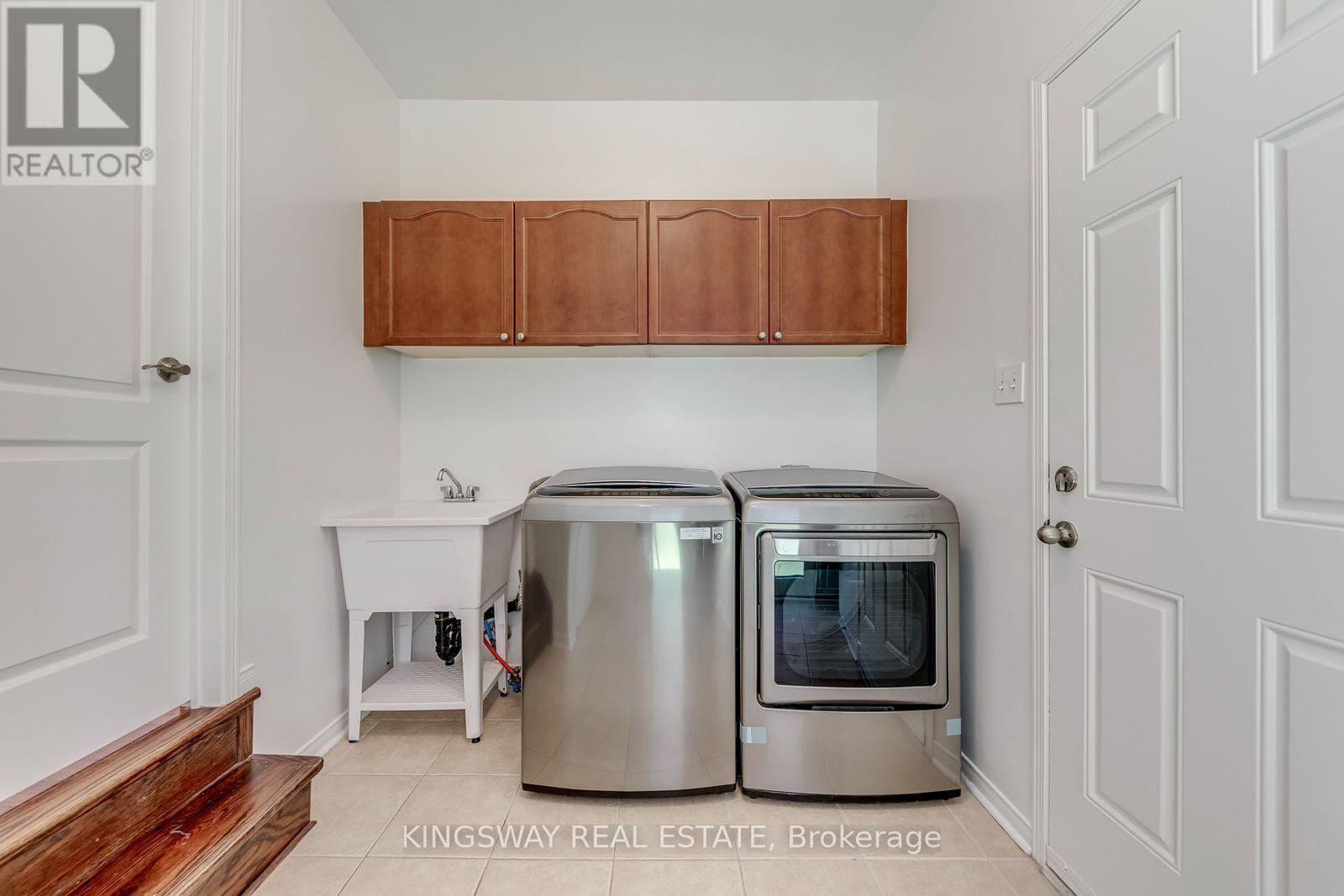 3133 Mission Hill Drive, Mississauga, ON