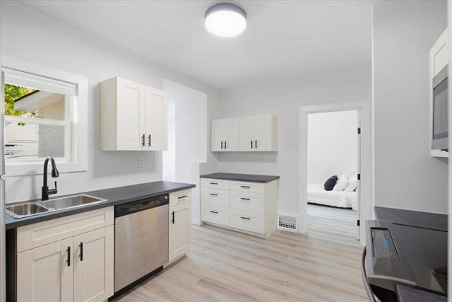 840 Aberdeen Ave, Winnipeg, MB