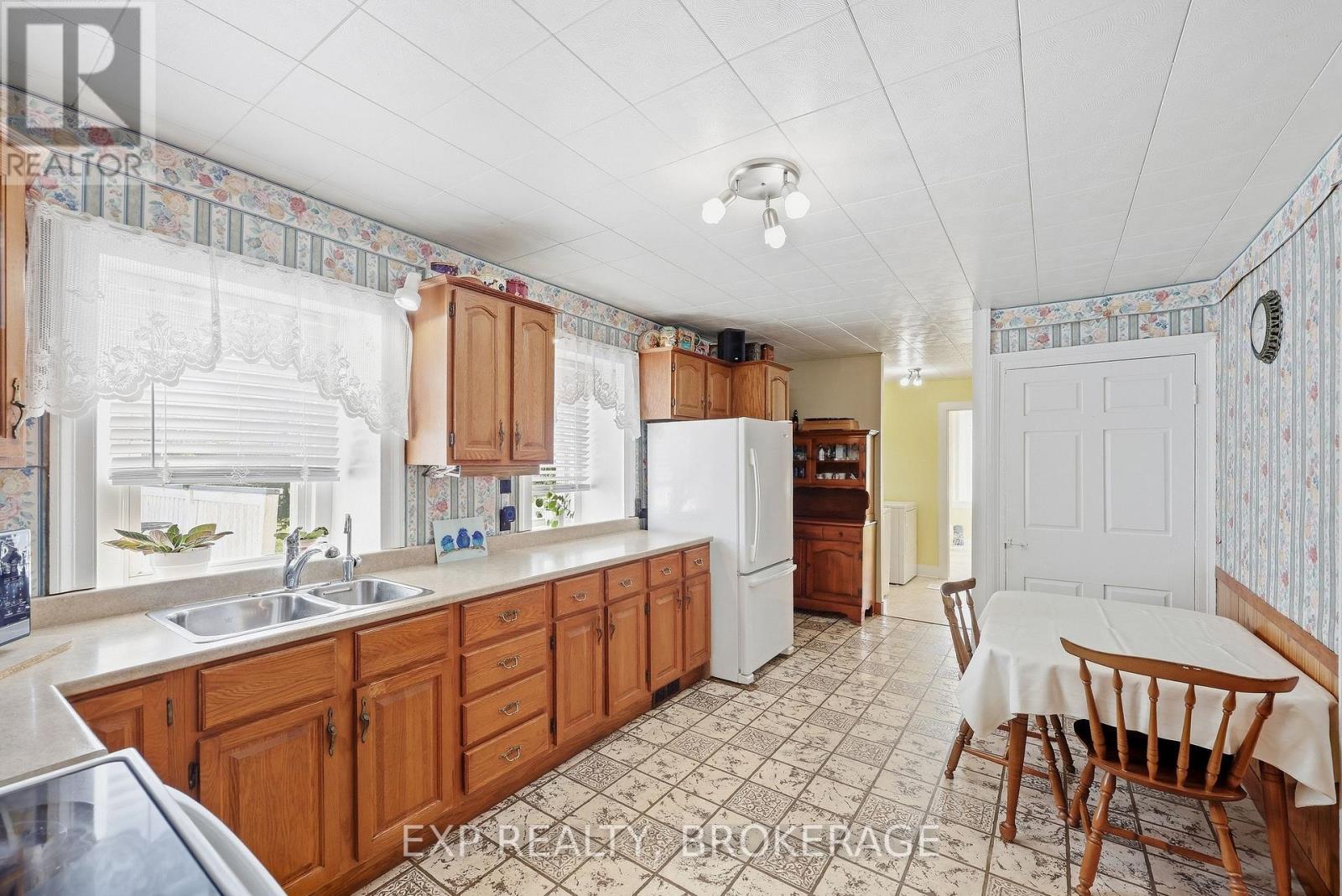 3542 Stagecoach Road, Frontenac (Frontenac South), ON