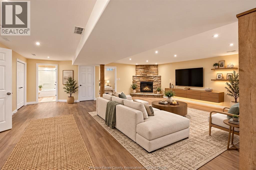 1156 Joshua, Lakeshore, ON