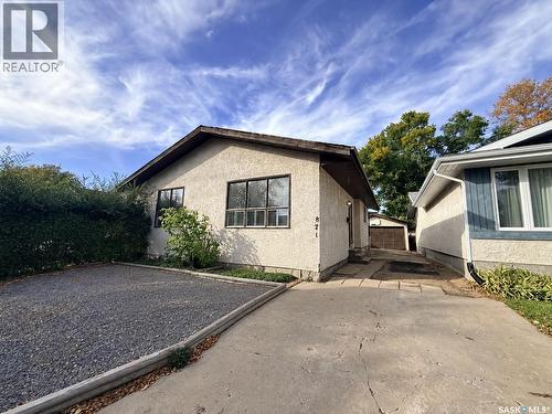 871 Morris Crescent N, Regina, SK 