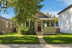 1716 Lorne AVENUE  Saskatoon, SK S7H 1Y4