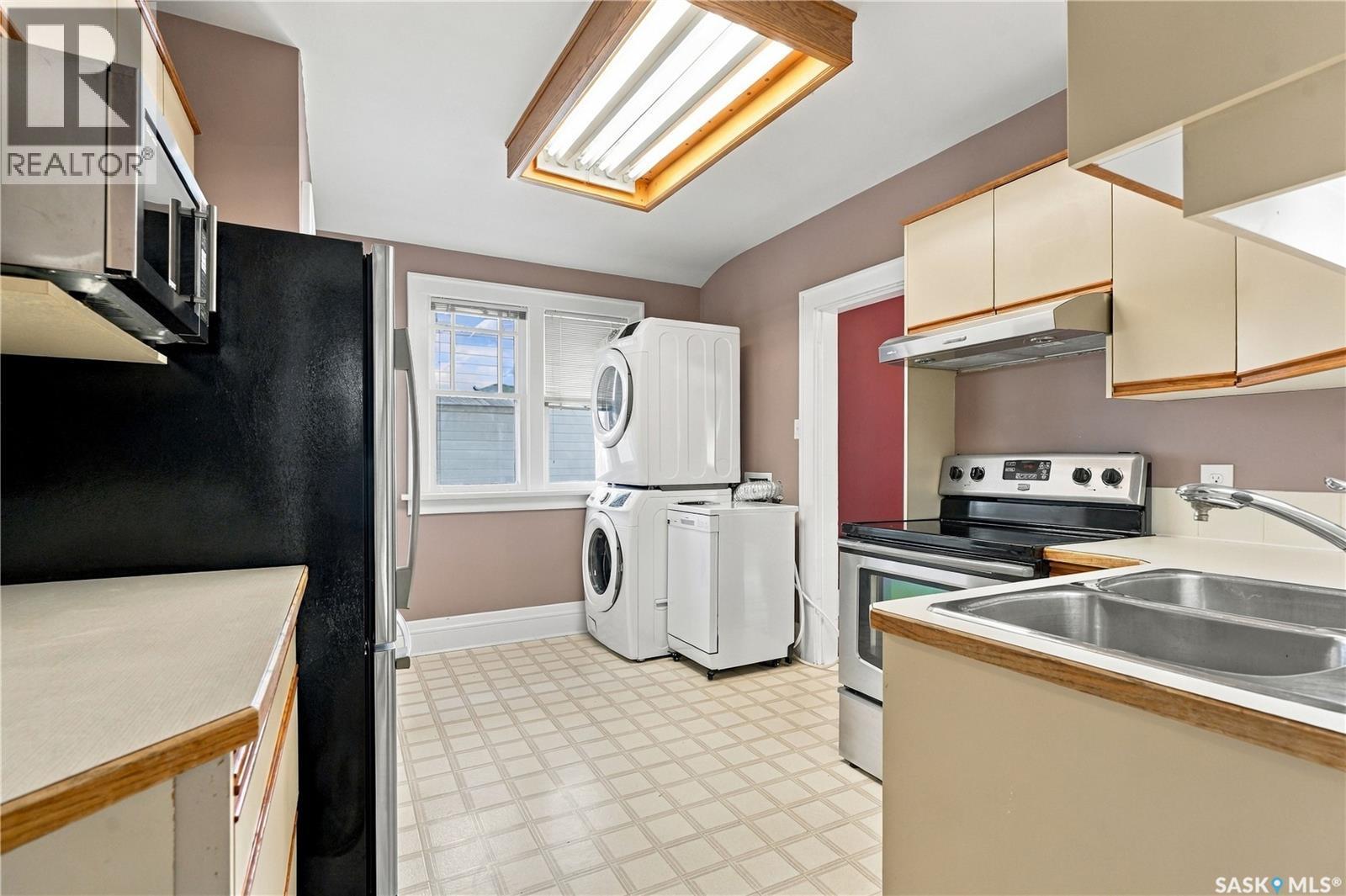 1716 Lorne Avenue, Saskatoon, SK