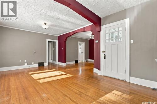 1716 Lorne Avenue, Saskatoon, SK 