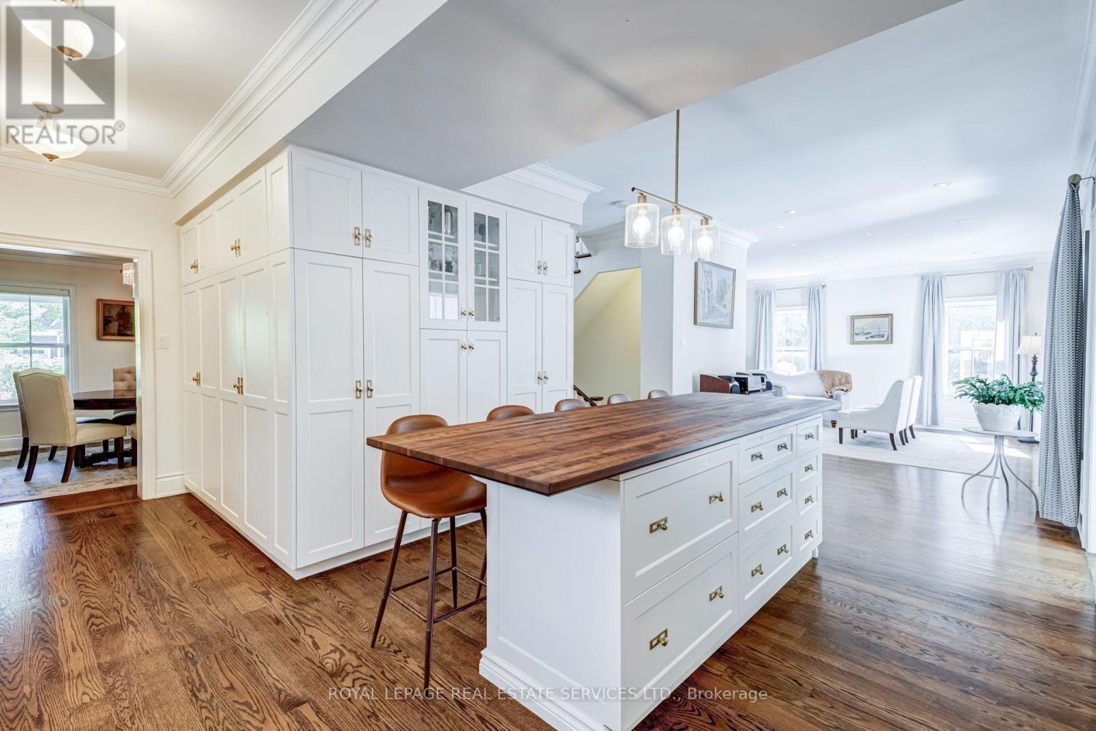 2305 Belyea Street, Oakville, ON