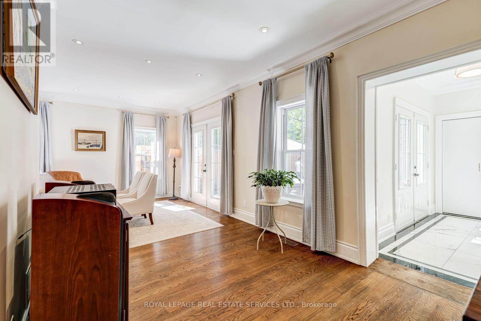2305 Belyea Street, Oakville, ON