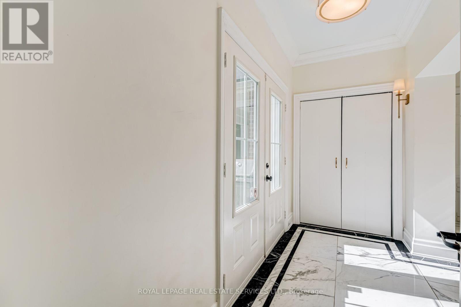 2305 Belyea Street, Oakville, ON