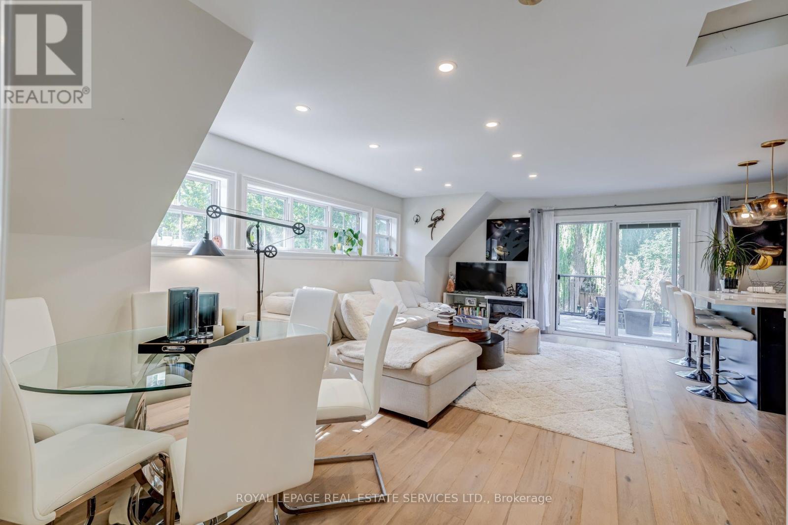 2305 Belyea Street, Oakville, ON