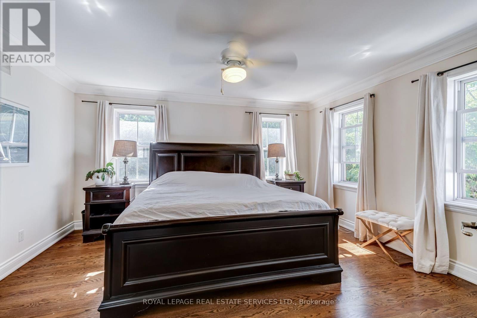 2305 Belyea Street, Oakville, ON