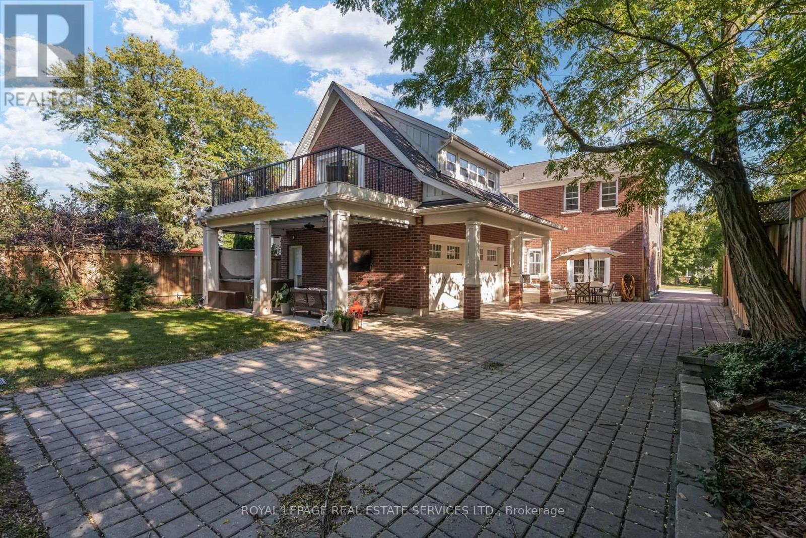 2305 Belyea Street, Oakville, ON