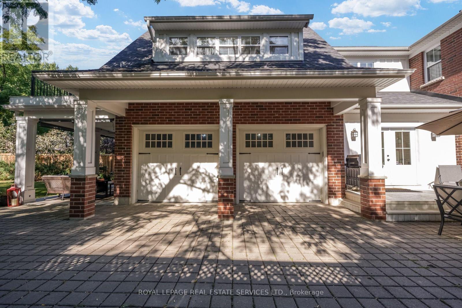 2305 Belyea Street, Oakville, ON