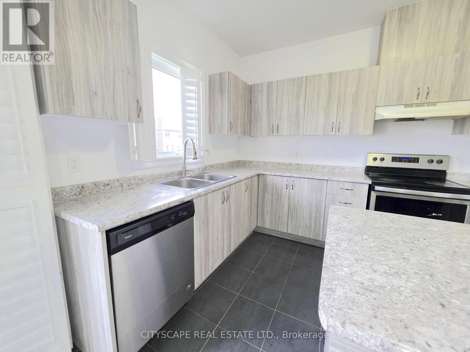 Kitchen - 321 Van Dusen Avenue, Southgate, ON