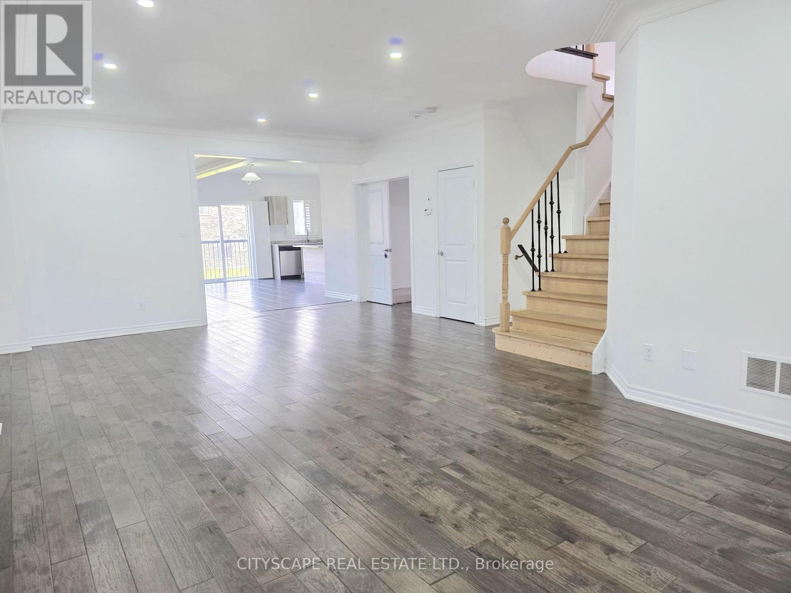 Family Room/Dining Room - 321 Van Dusen Avenue, Southgate, ON