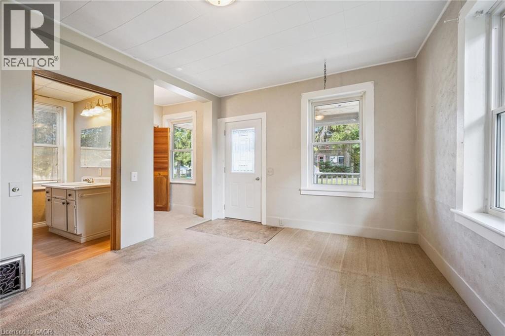 1126 Queen'S Bush Road, Wellesley, ON
