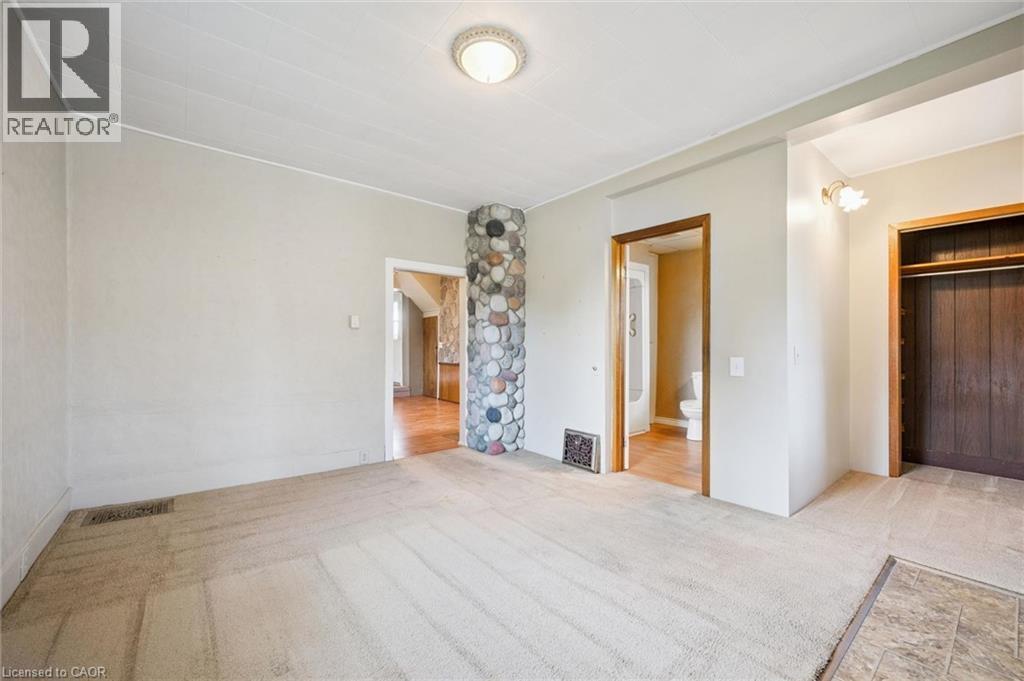 1126 Queen'S Bush Road, Wellesley, ON