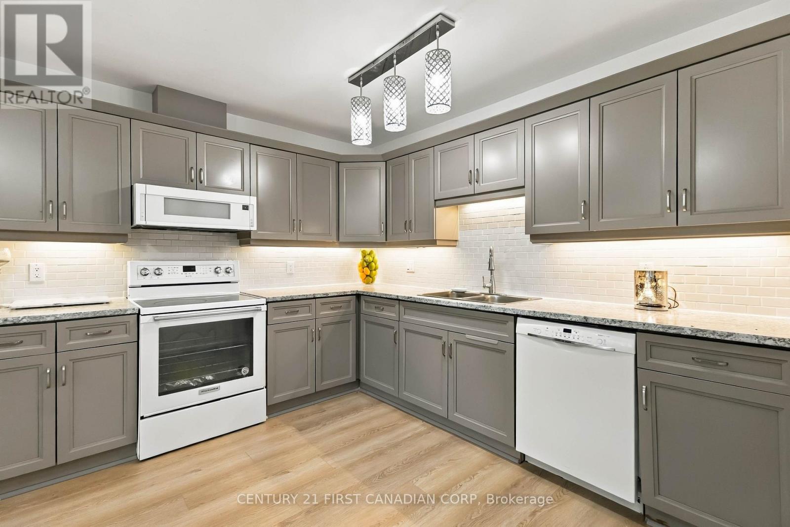 23 - 20 Kernohan Parkway, London South (South D), ON