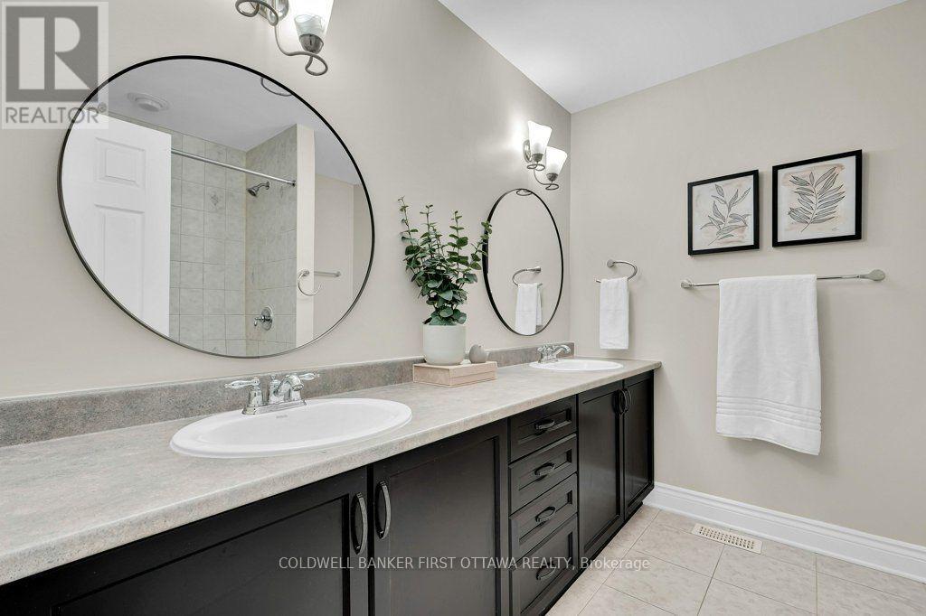 163 Sonesta Circle, Ottawa, ON