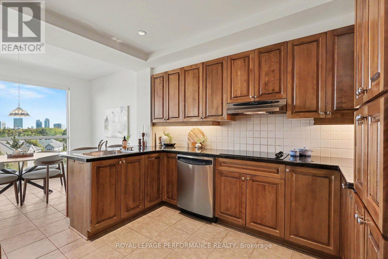 505 - 38 Metropole Private, Ottawa, ON