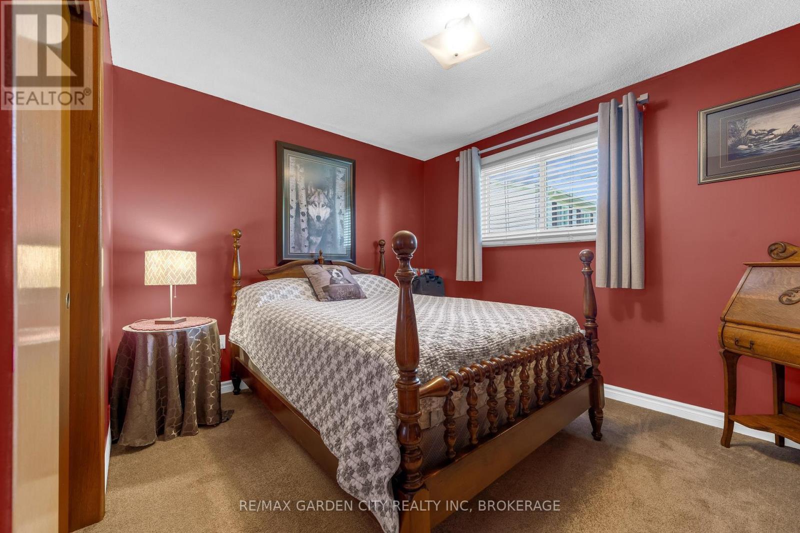 54 Crestcombe Road, St. Catharines (Ridley), ON
