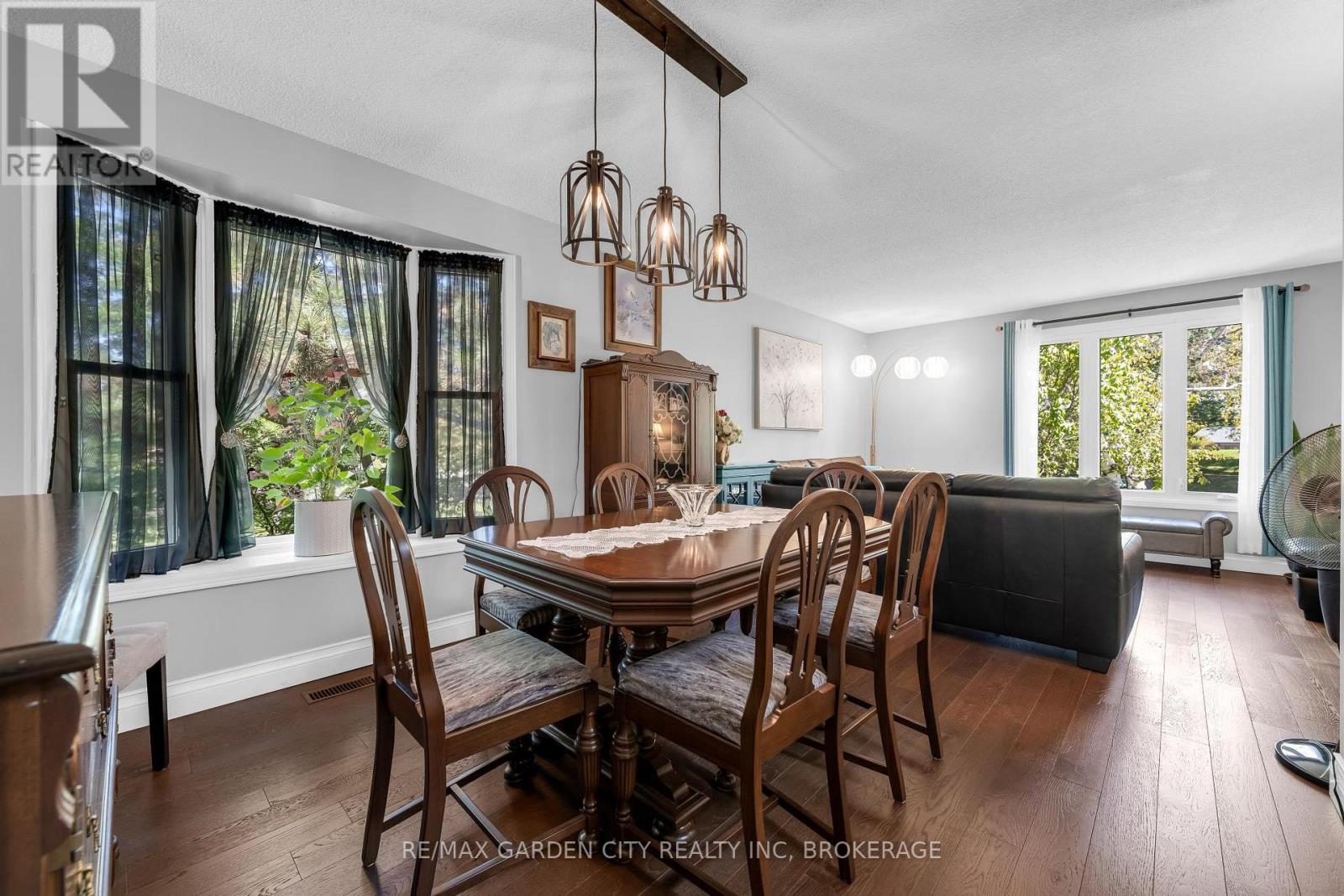 54 Crestcombe Road, St. Catharines (Ridley), ON