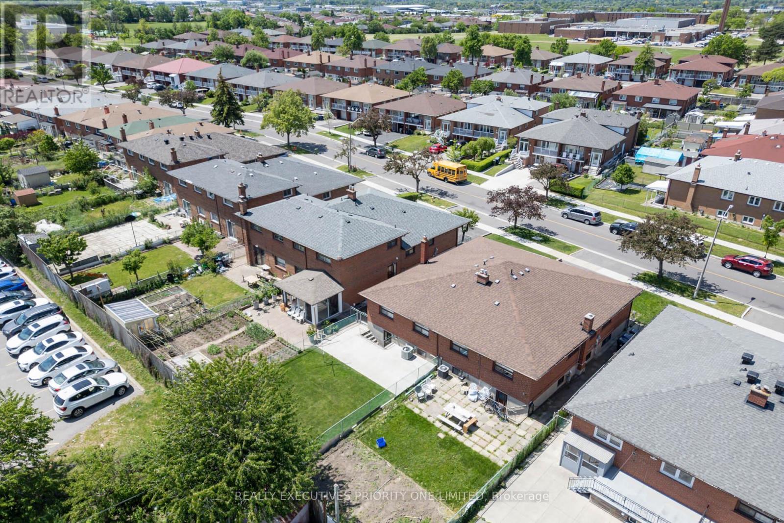 55 Picaro Drive, Toronto, ON