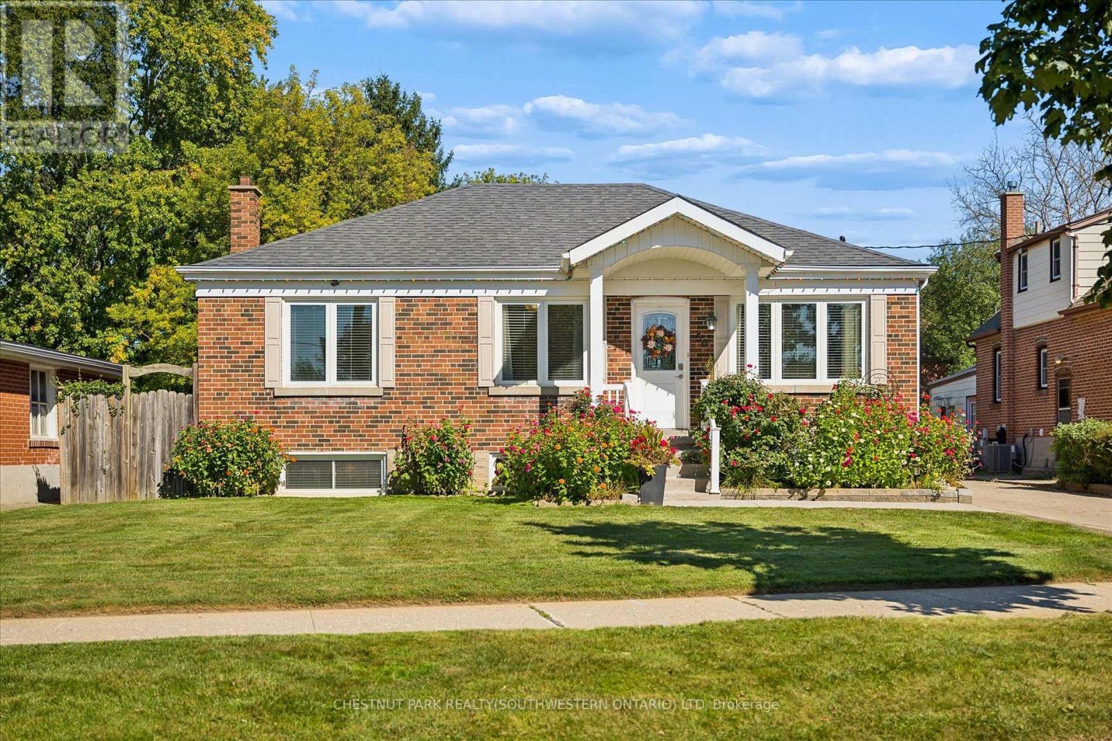 56 Suffolk Avenue, Kitchener, ON