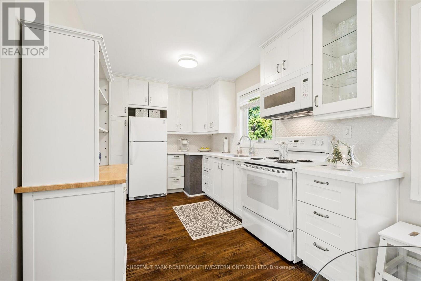 56 Suffolk Avenue, Kitchener, ON