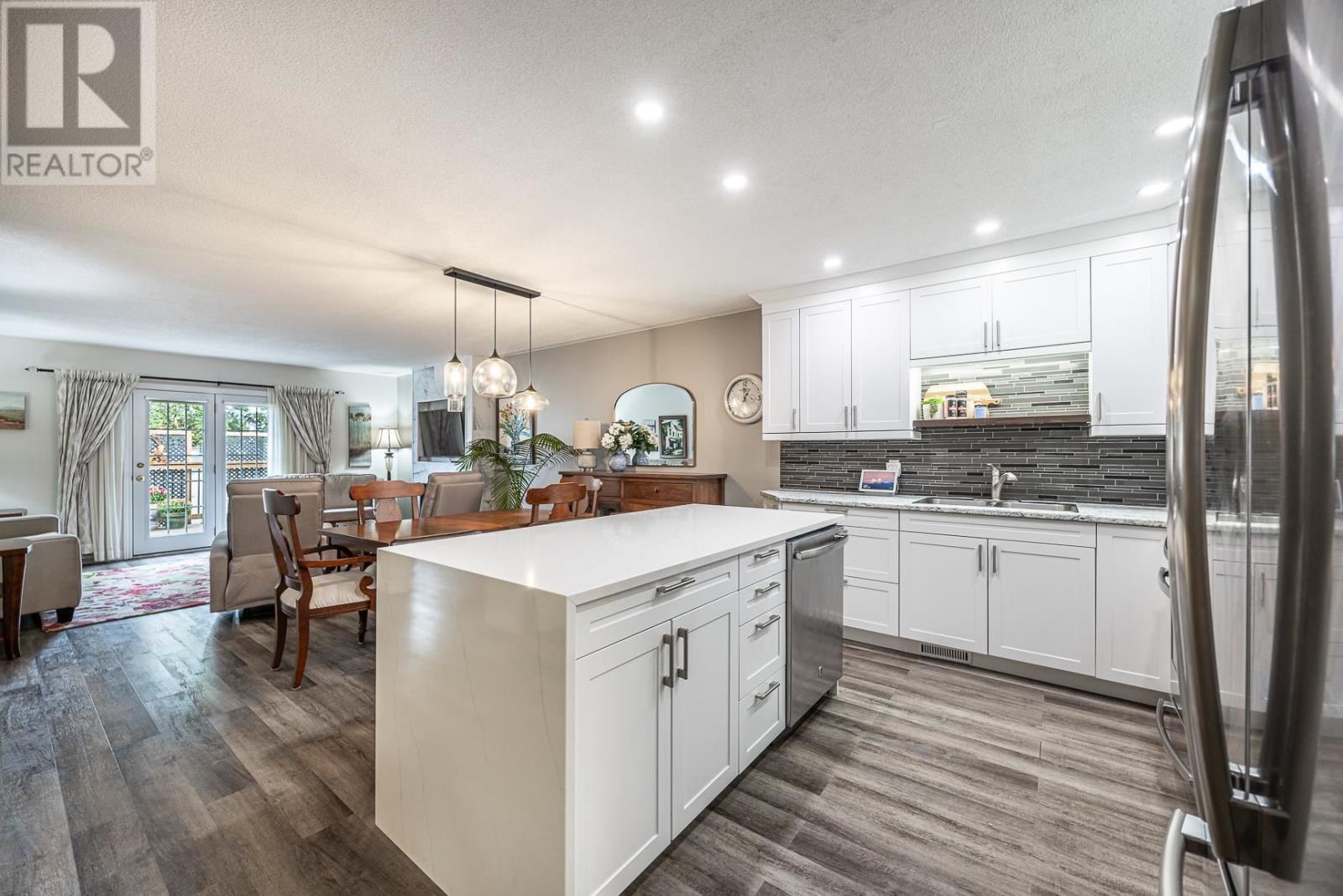 25 Village Ct, Sault Ste. Marie, ON
