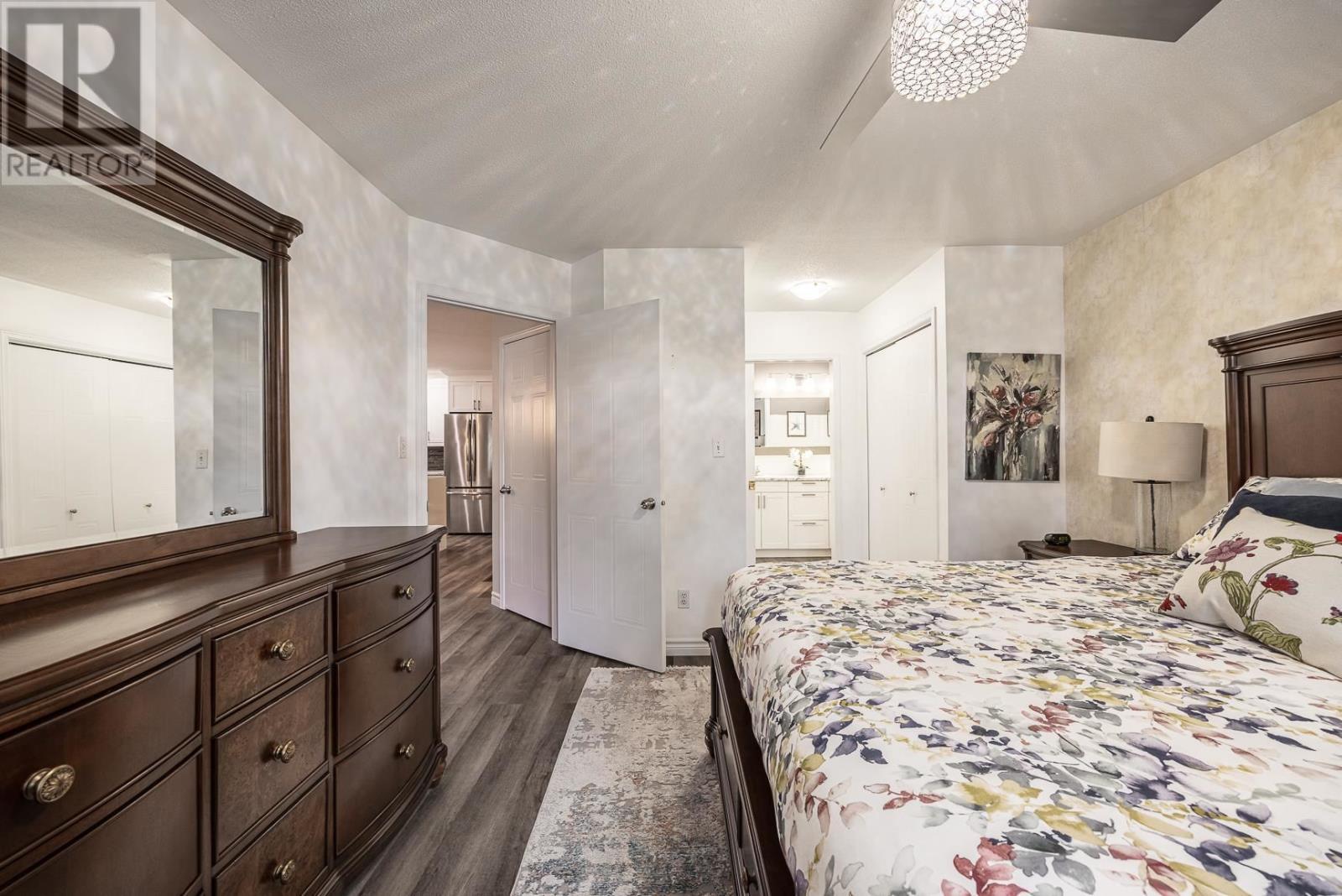 25 Village Ct, Sault Ste. Marie, ON