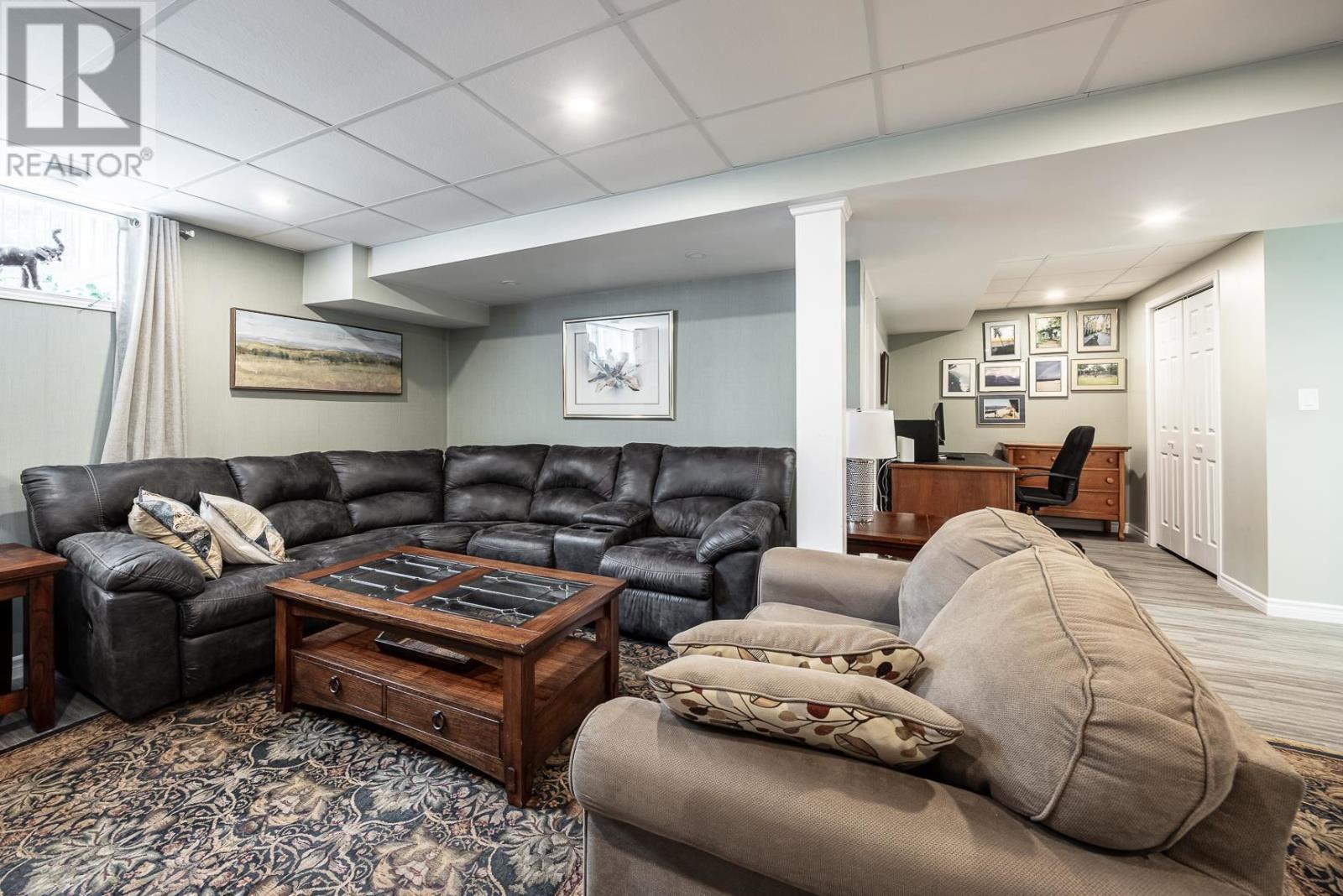 25 Village Ct, Sault Ste. Marie, ON
