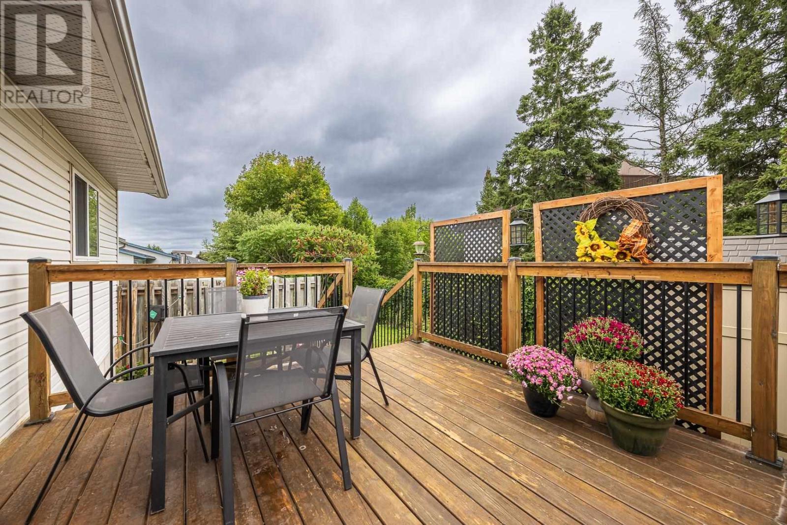 25 Village Ct, Sault Ste. Marie, ON